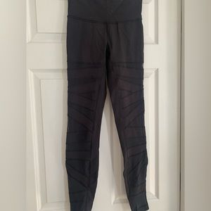 Lululemon leggings size 4